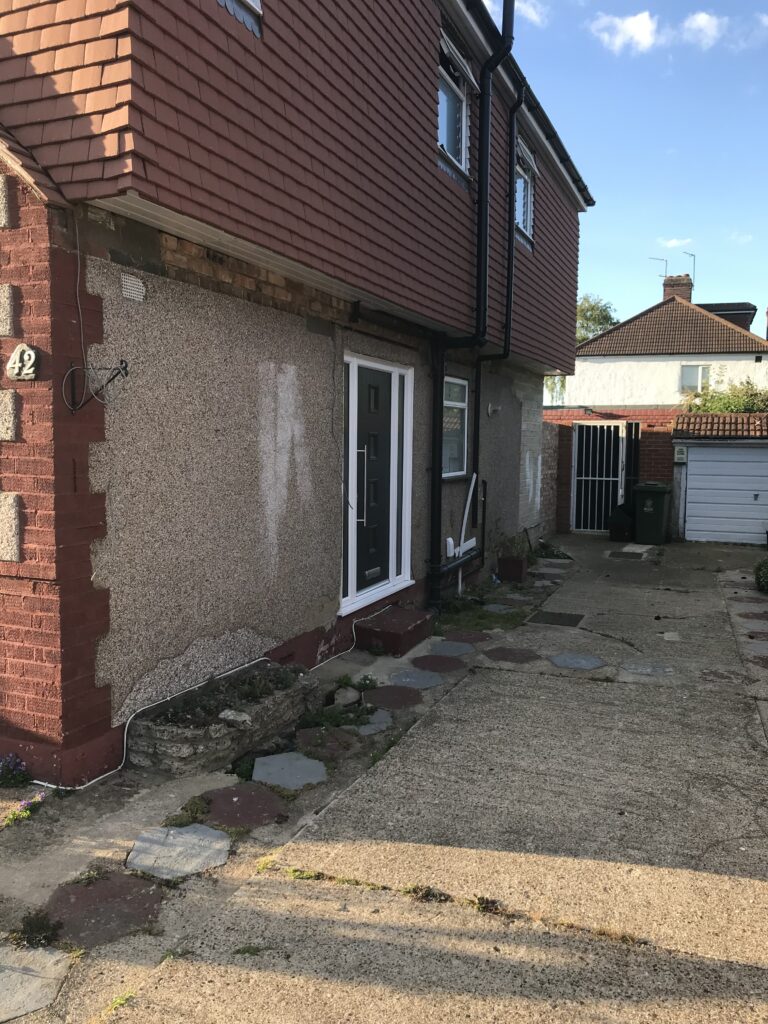 Bexleyheath-Insulated and run the Private House