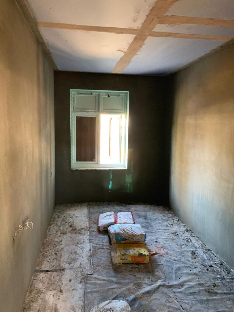 Interior Rendering base coat + Pastering BR5